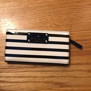 Kate spade cream and black wallet